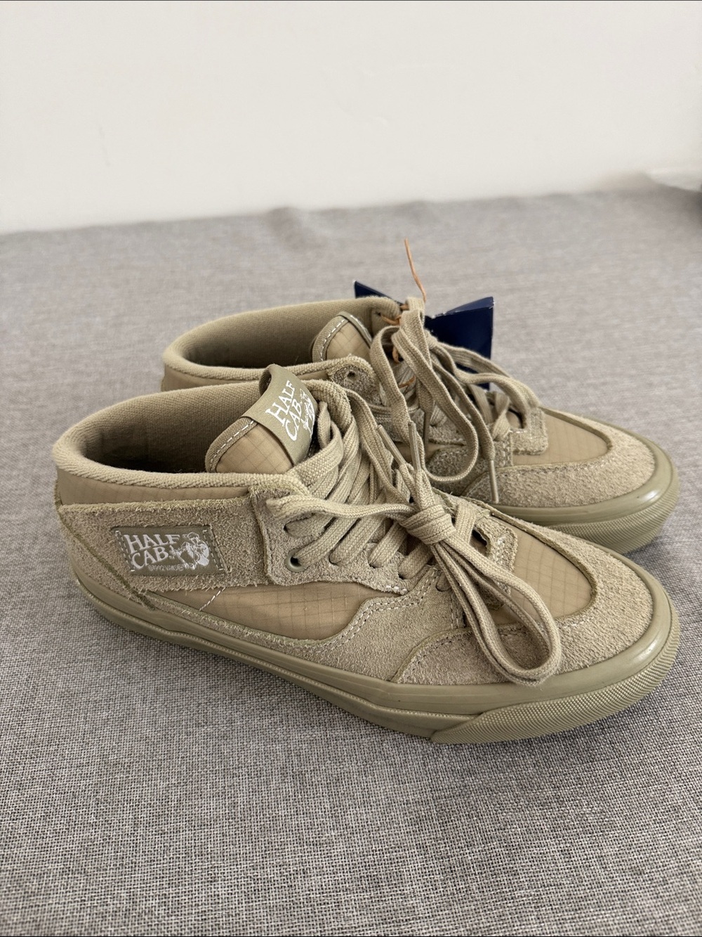Vans Half Cab Low Top Sneakers in Elm